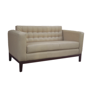 BM S 433 sofá tres plazas tapizado pata cromada