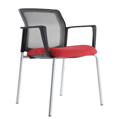 BM 840 silla visitante 4 patas con brazos , respaldo en malla, asiento tapizado en tela