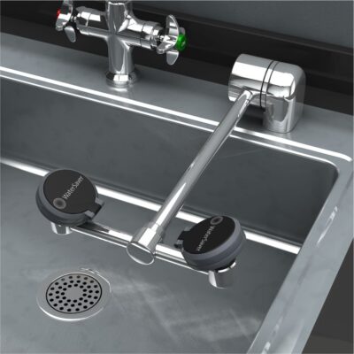 FE779 Lavado de ojos / cara, montaje en cubierta AutoFlow™ 90° rotación hacia abajo